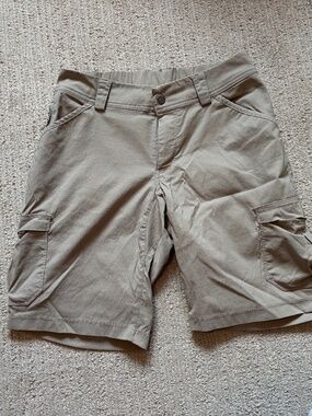 Duluth Trading Co Dry on the Fly Cargo Shorts - Size 6 - Tan/Khaki